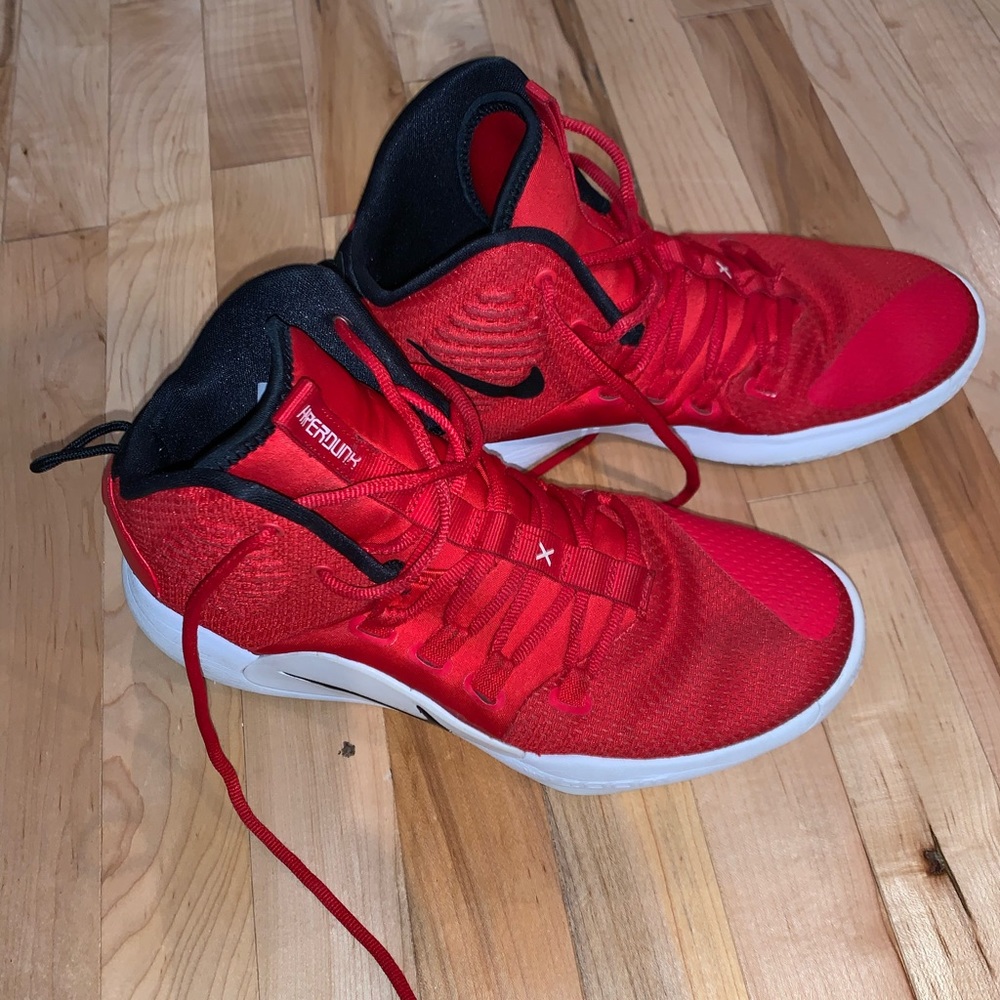 Nike Women’s size 9 HyperDunk Basketball Shoes